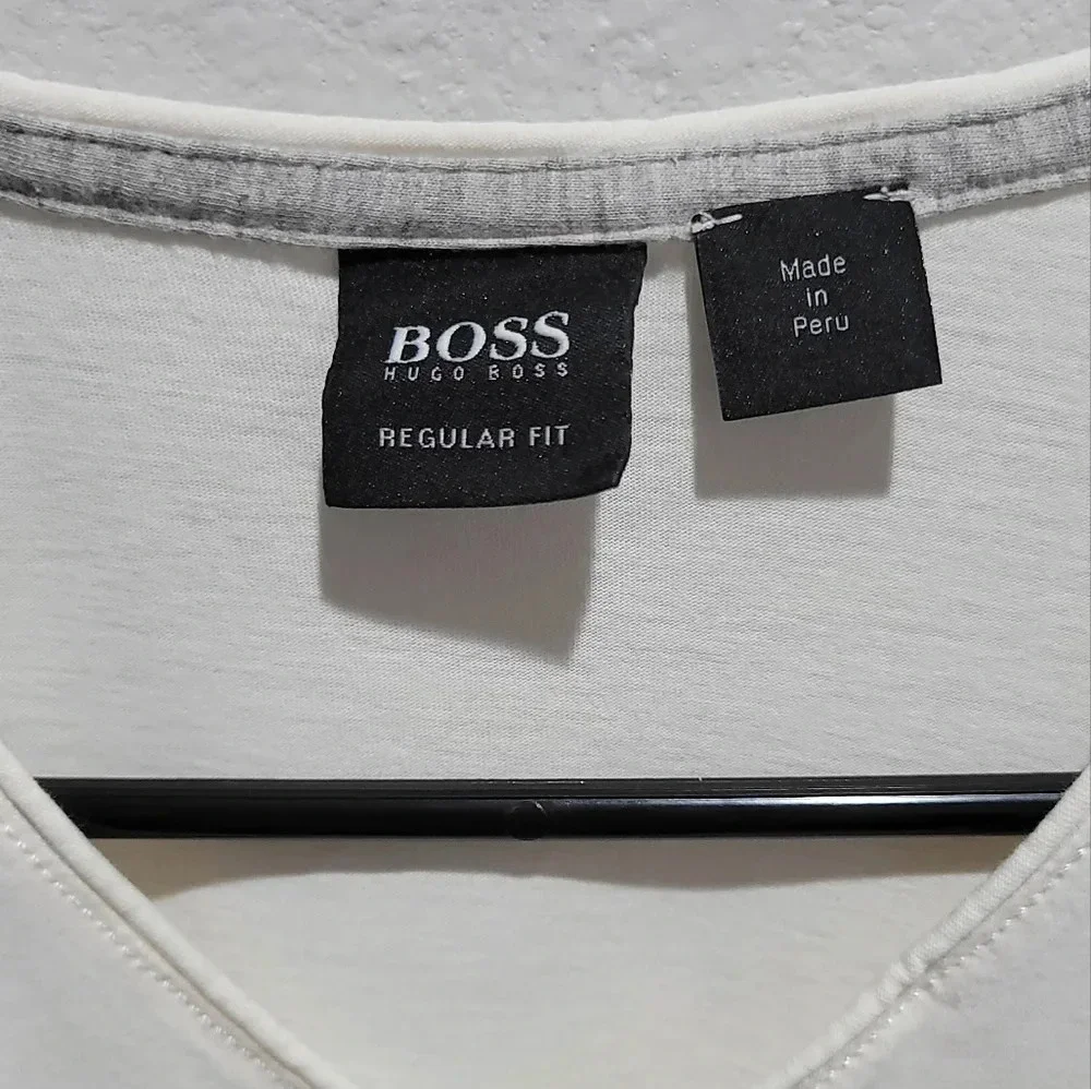 Hugo Boss Regular Fit V neck tee